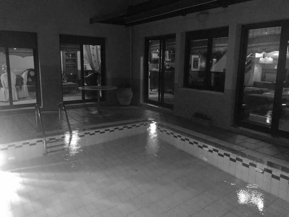 4-seasons pool villa near Meteora Tríkala Esterno foto