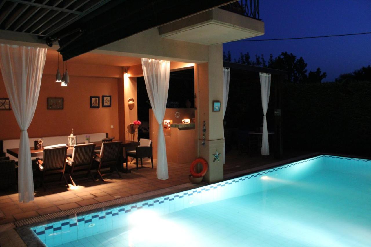 4-seasons pool villa near Meteora Tríkala Esterno foto